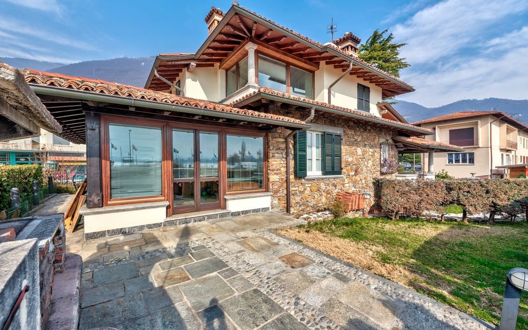 CA 10 Villa am See in Como (23)