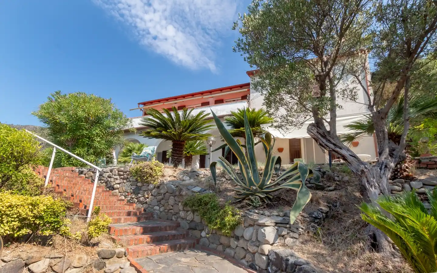 IB 254 Villa a Monterosso