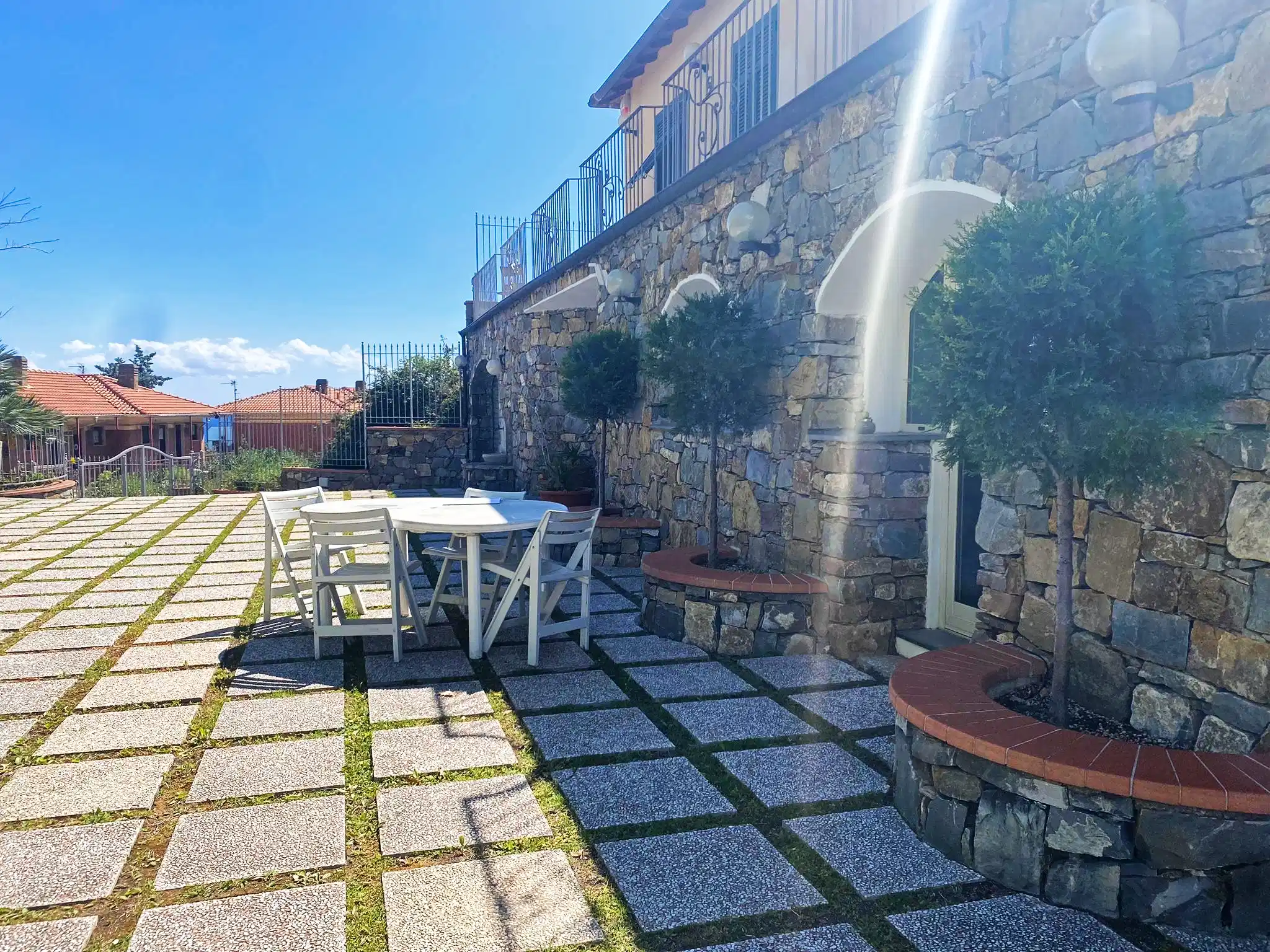 Villa med pools kun få skridt fra havet - Sanremo