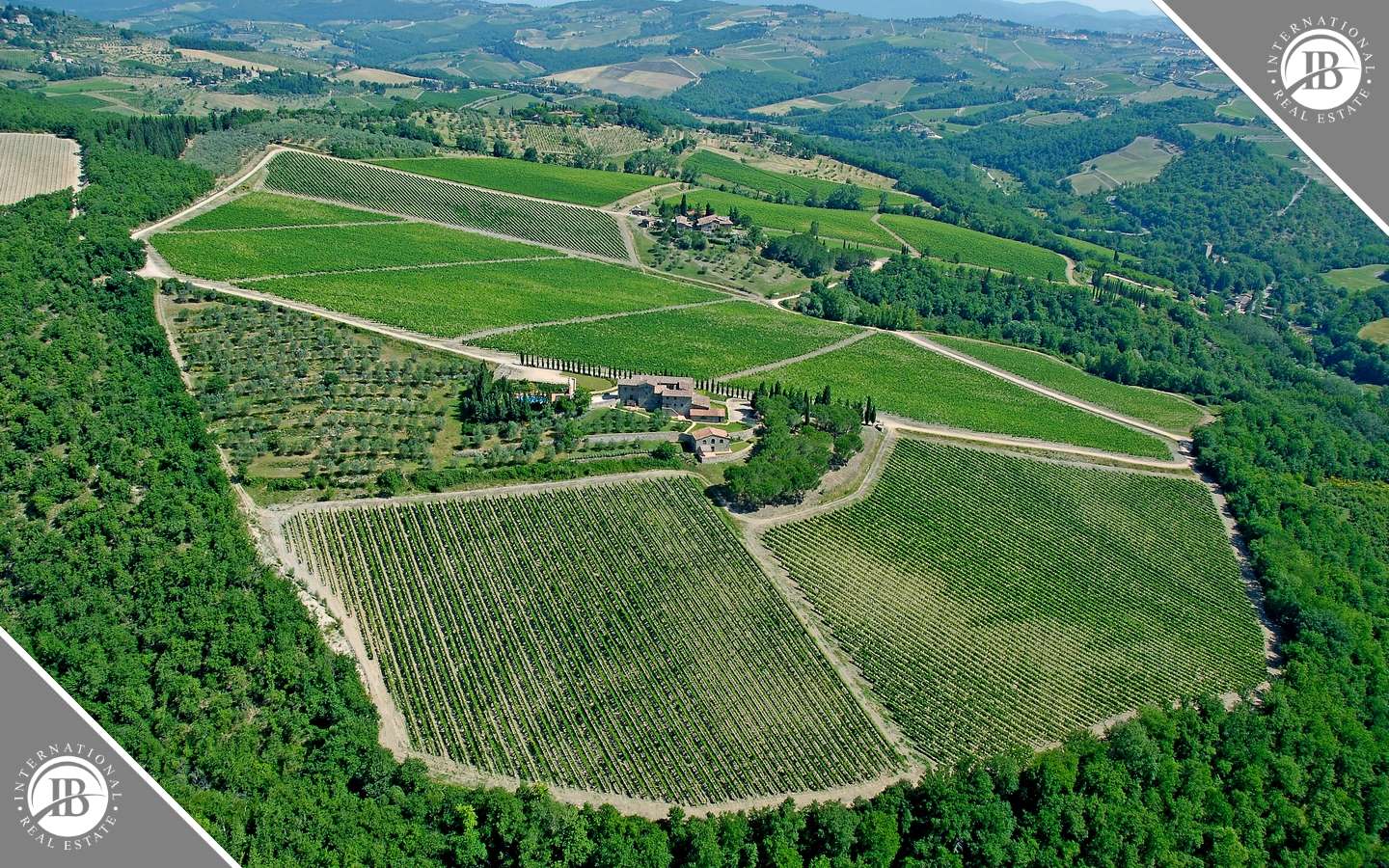 Affascinante Borgo Con Piscina Immerso Nella Natura - Castellina In Chianti