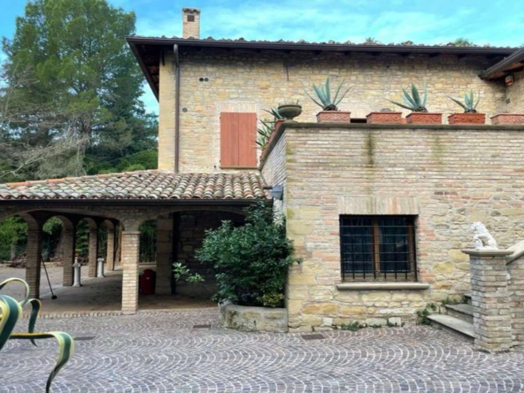 Affascinante Casolare Sulle Colline Di Pesaro
