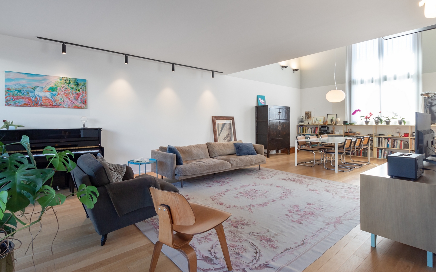 Geräumiges Designer-Loft mit Garten im Nolo-Viertel