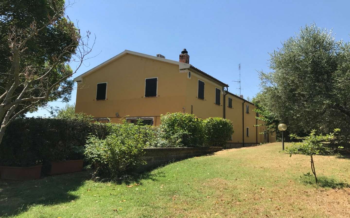 Casale Ristrutturato Immerso Nella Natura A Pesaro