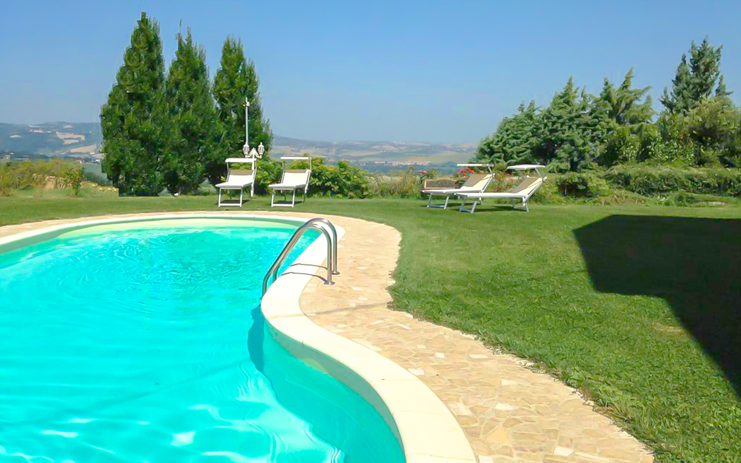 Elegante Villa Con Due Piscine