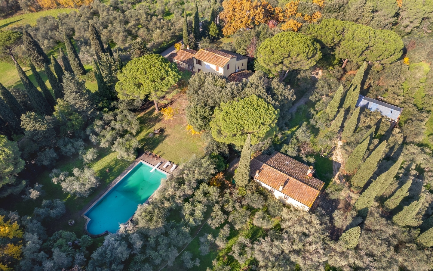 Exclusieve villa met zwembad en privévijver in Pescia