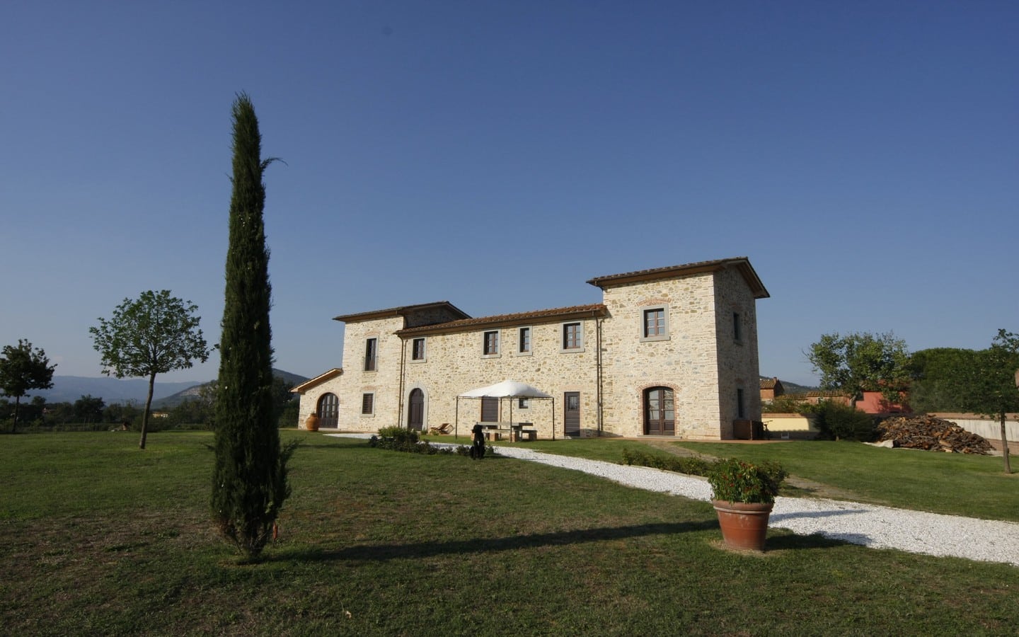 Exclusieve Toscaanse stenen villa op het platteland van Toscane