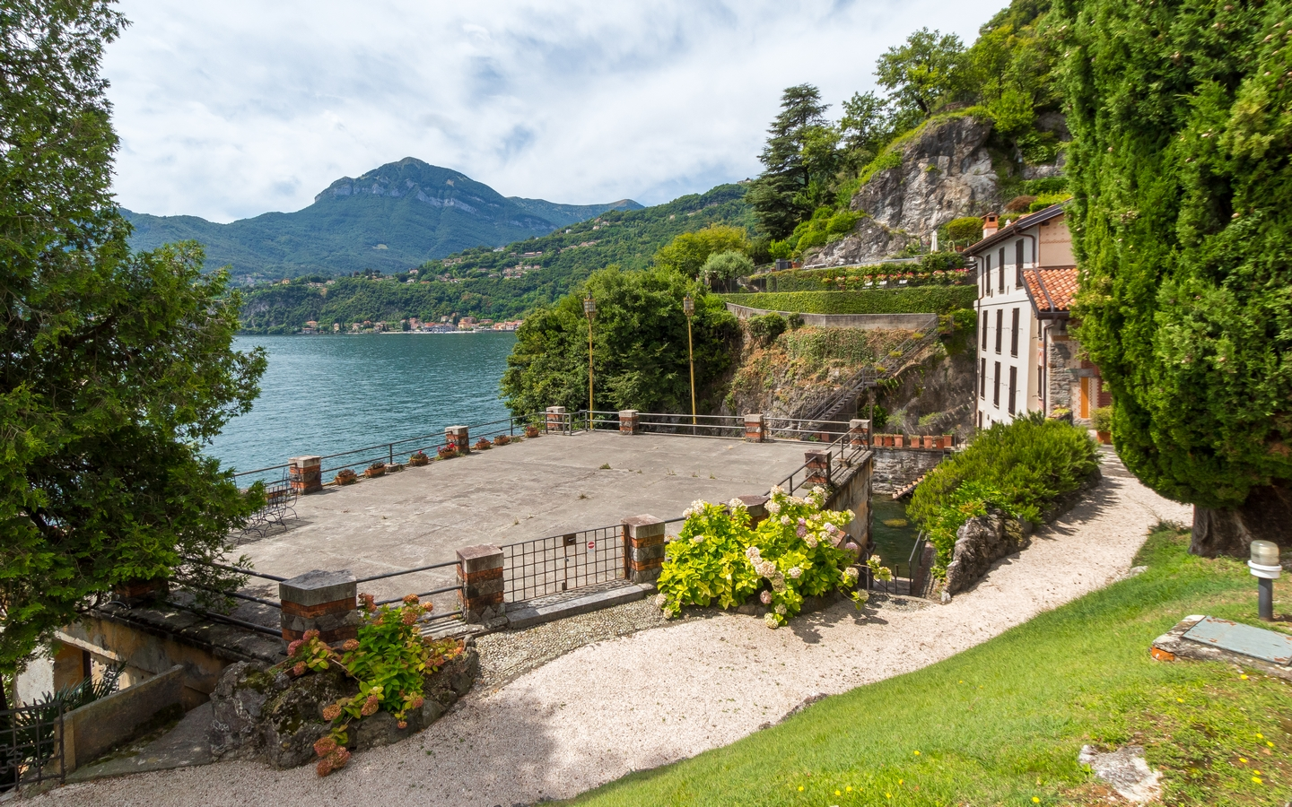 Fronte Lago con Posto Barca