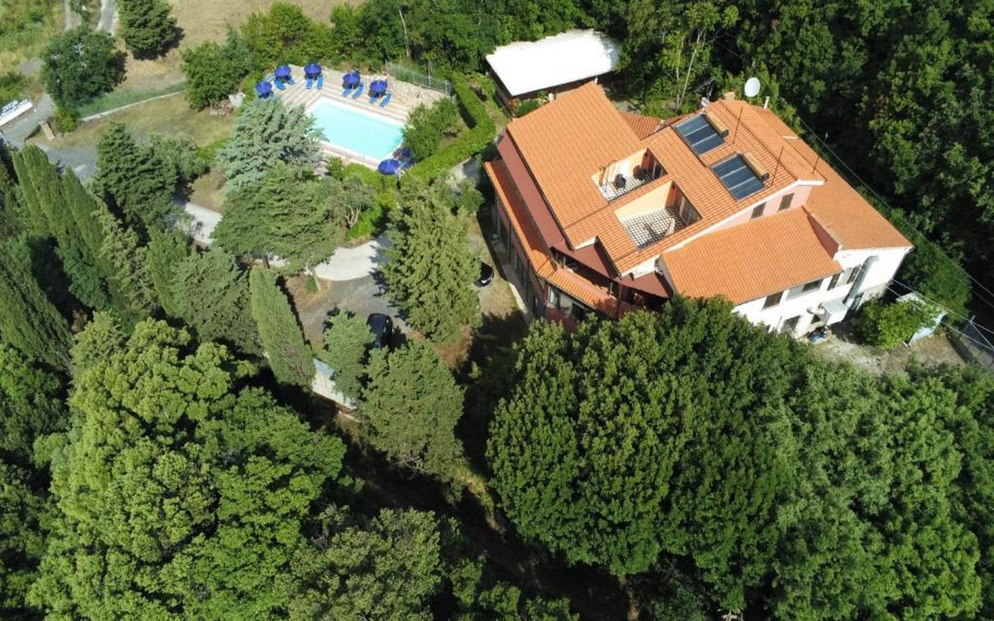 Incantevole Struttura Ricettiva Nella Campagna Toscana - Riparbella