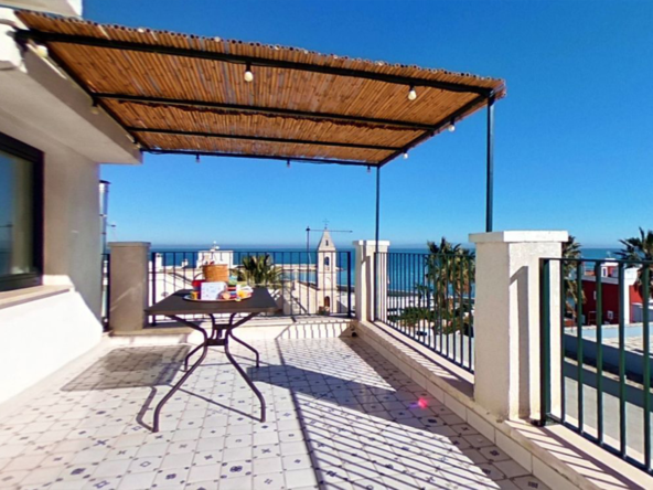 WUNDERSCHÖNES PENTHOUSE MIT MEERBLICK