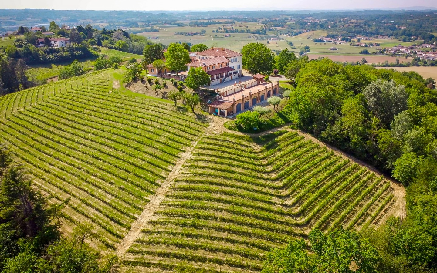Prestigious Winery With Period Villa