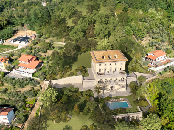 Prestigieuze Adellijke Villa in renovatie met panoramisch zwembad