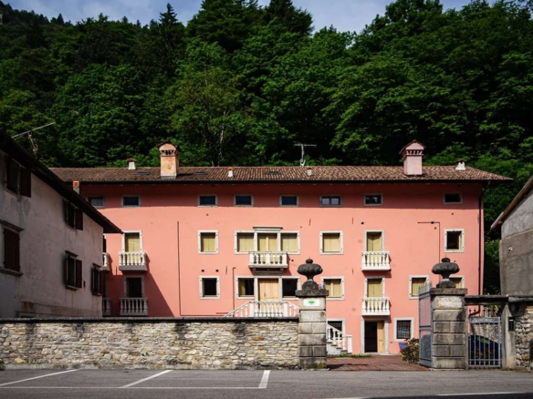 Residence Completamente Rinnovato Nel Cuore Di Un Affascinante Borgo Tra Le Alpi