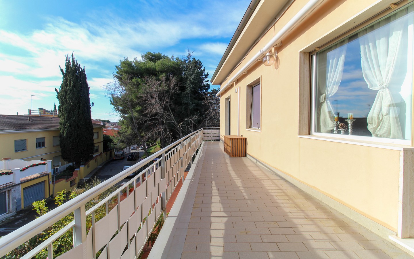 Signorile Dimora Nel Centro Di Cecina