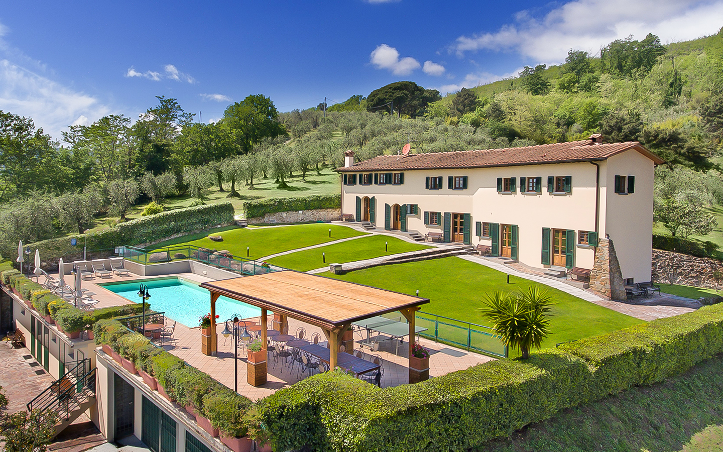 Wunderschönes Anwesen mit Panoramapool und Garten - Montecatini Terme