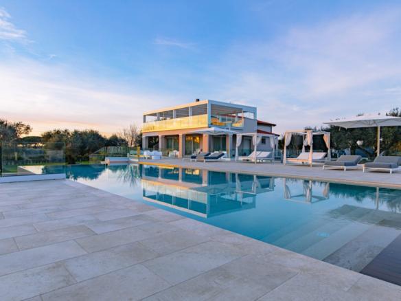Splendide villa moderne à San Vincenzo (Li)