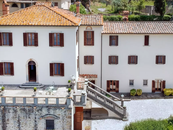 Prachtige 17e-eeuwse villa met uitzicht op Arezzo