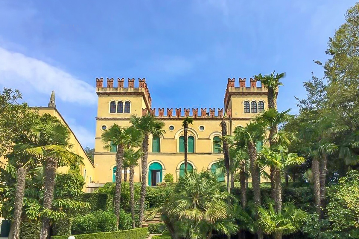 Splendido Appartamento In Villa Storica A Lazise