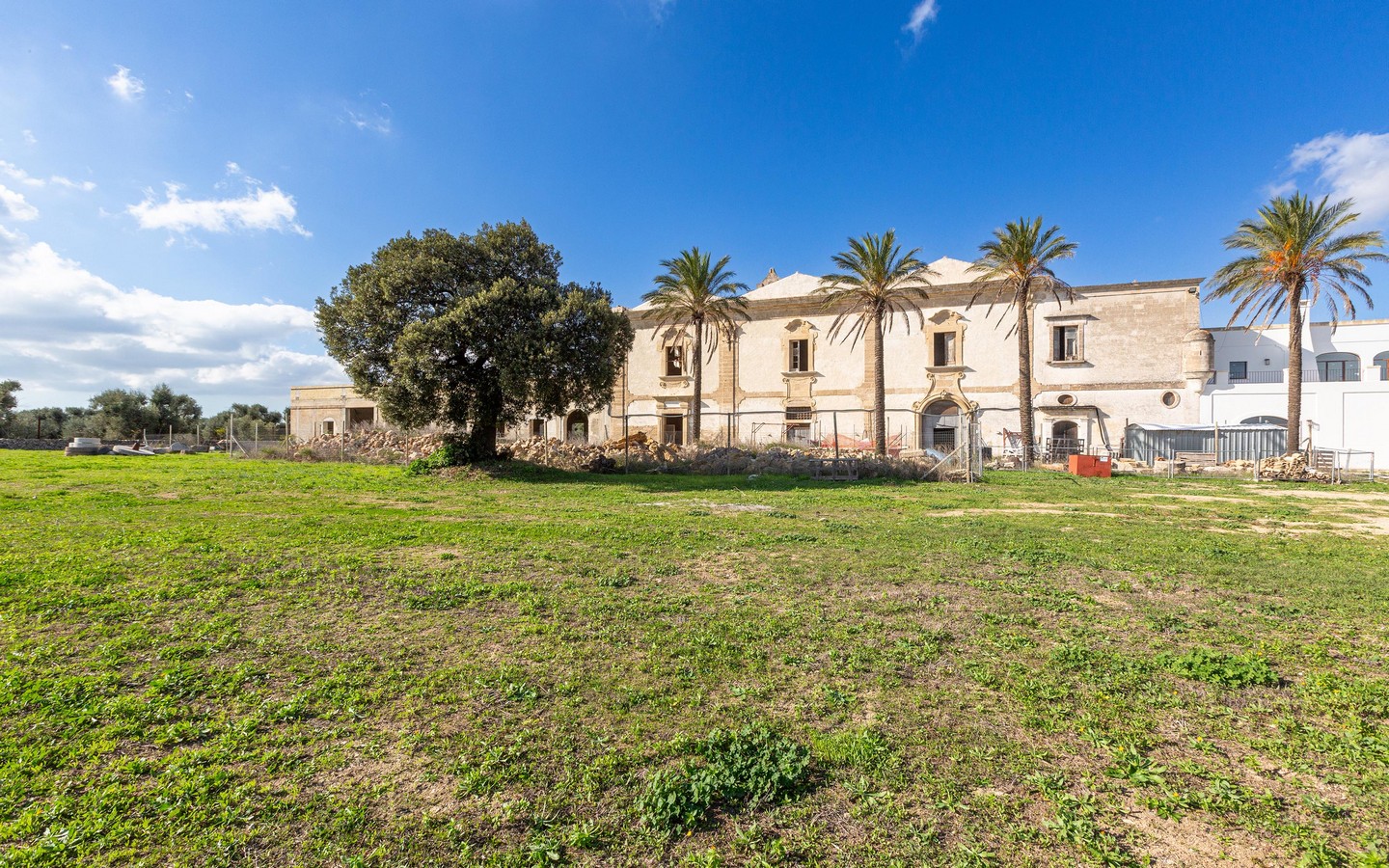Suggestiva Masseria A 5 Minuti Da Taranto