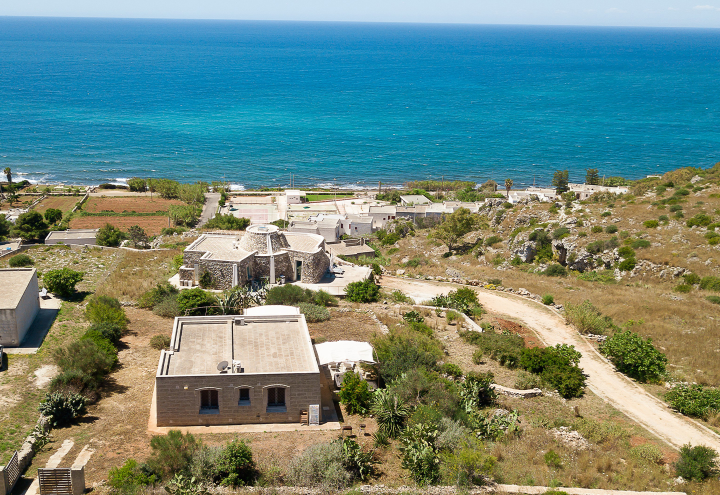 Villa In Tipica Pietra Salentina Con Jacuzzi Vista Mare A Torre Vado