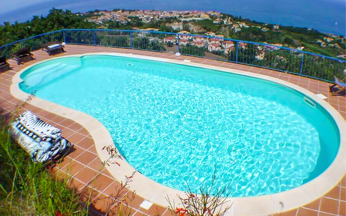 Villa Panoramica Con Vista Spettacolare A Tropea
