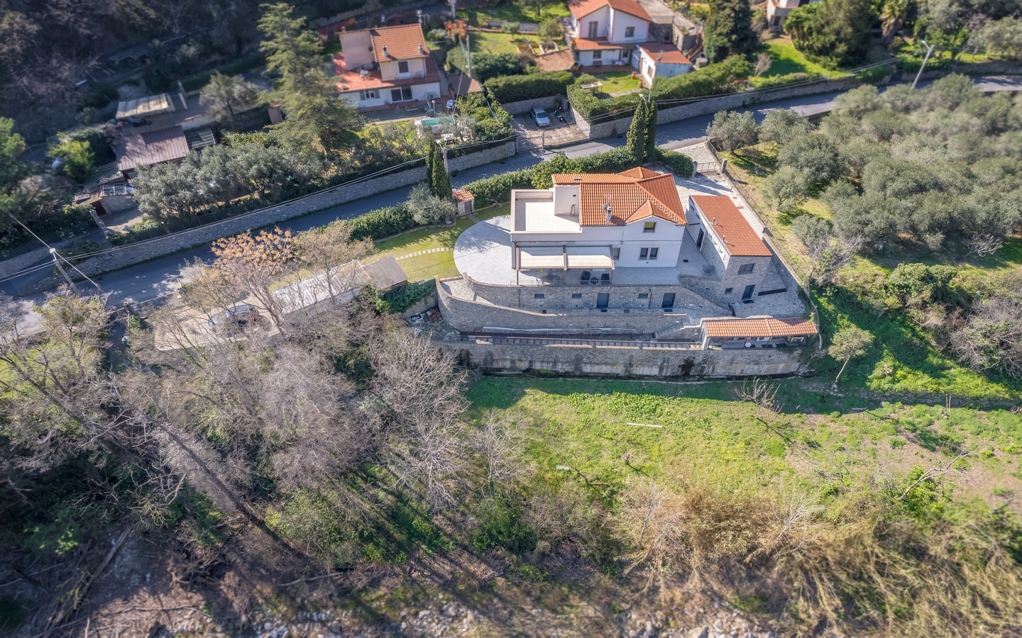Villa Ristrutturata In Mezzo Alla Natura A Pochi Km Dal Mare Di Ceriale
