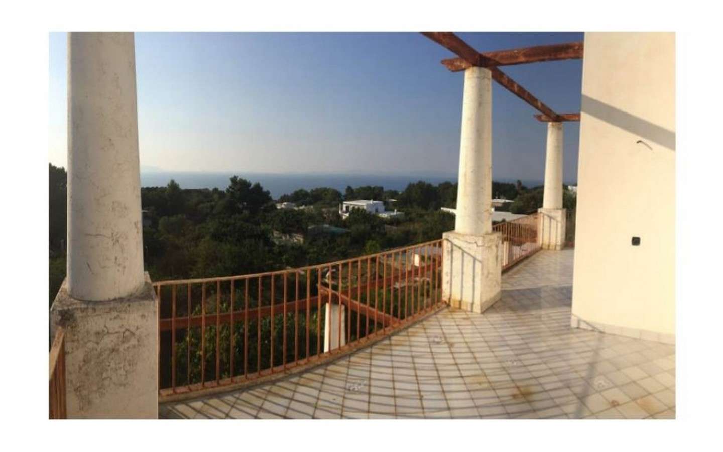 Villa Su Tre Livelli Con Vista Panoramica