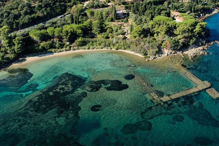 Villa con Accesso Diretto al Mare e Parco – Porto Santo Stefano