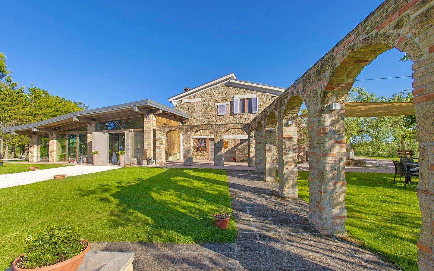 Villa con agriturismo