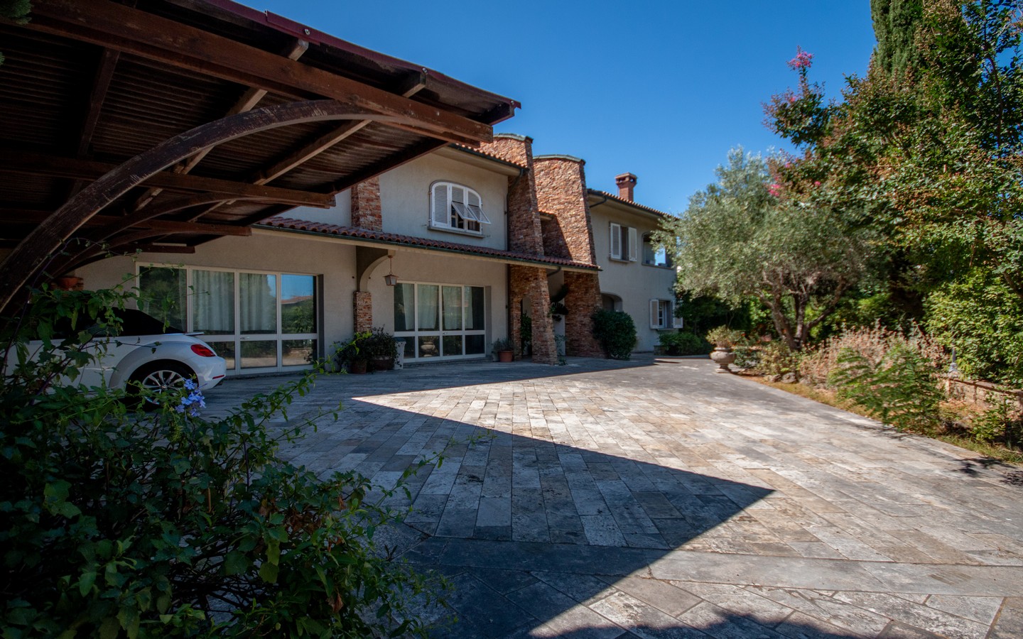 Vrijstaande villa te koop in Bibbona