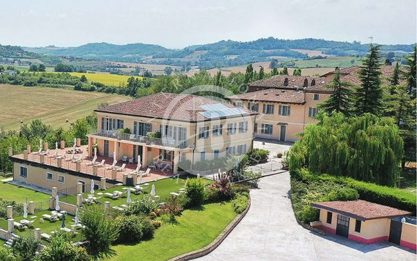 Oud landhuis omringd door natuur - Vignale Monferrato