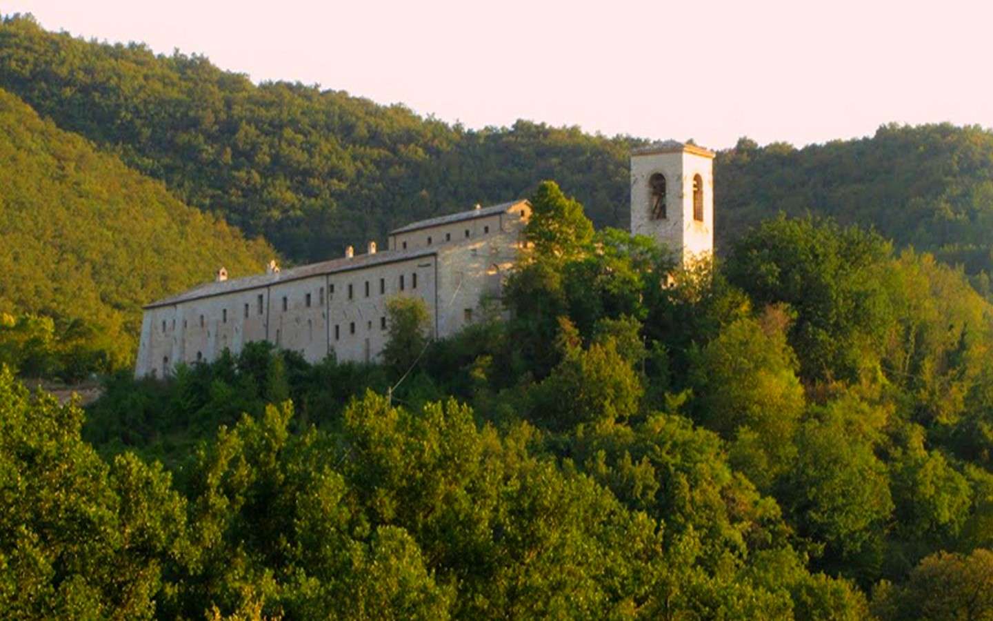 Monastero E Casa Canonica Nelle Marche