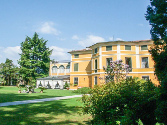 Historic Villa With Park Near Bassano Del Grappa