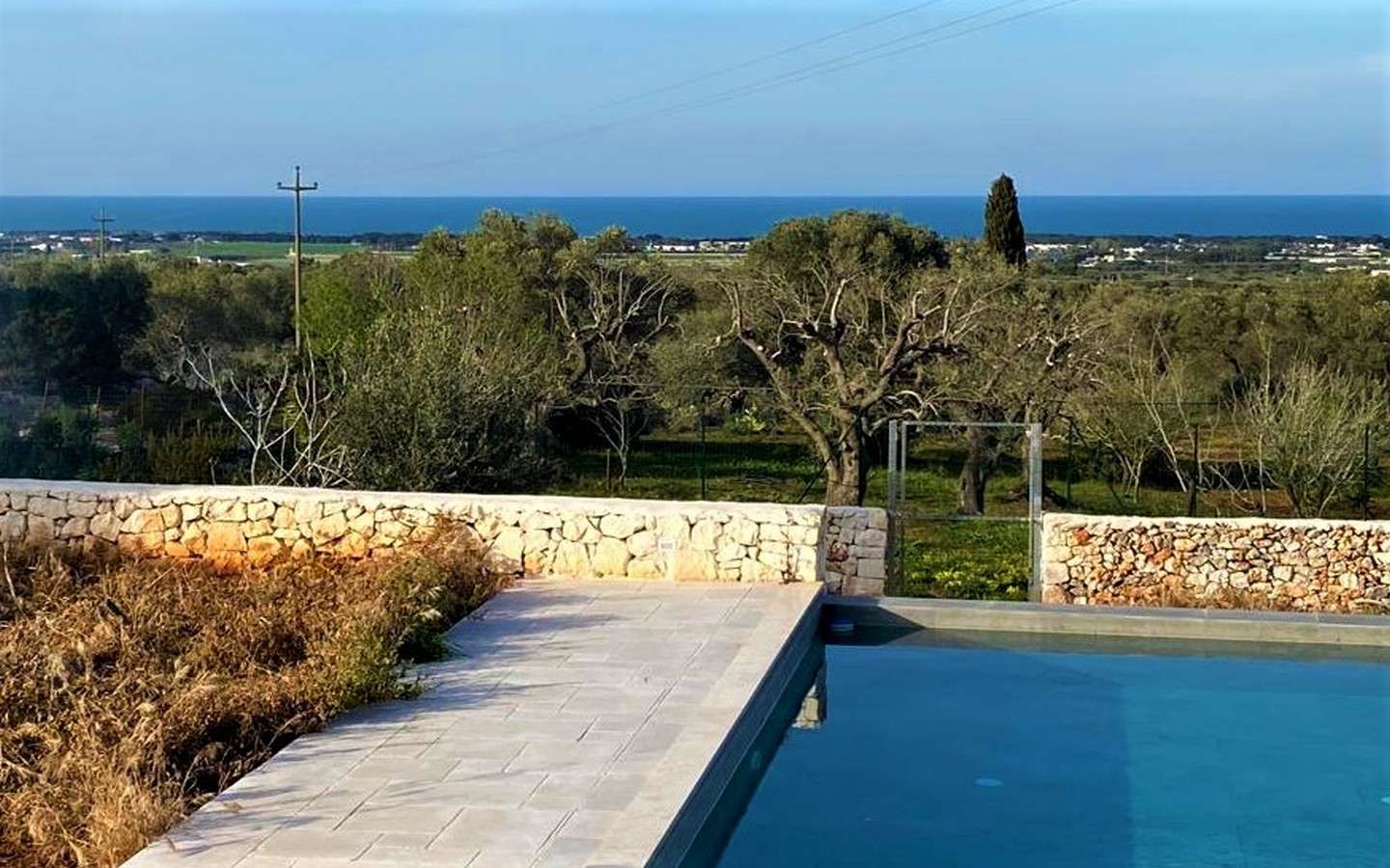 Villa Vista Mare Con Piscina Infinity Ubicata A Soli Tre Chilometri Dal Mare A Carovigno - Puglia
