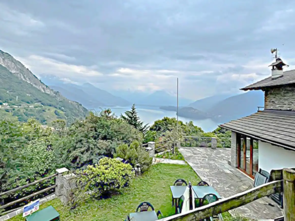 Villa circondata da meraviglioso parco, Lago di Como