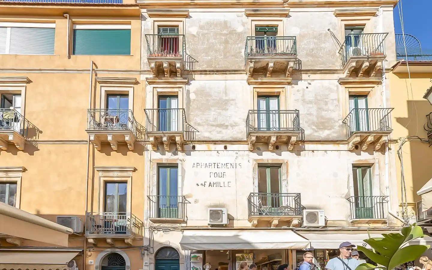 Prestigioso Appartamento con Terrazzo e Vista Panoramica in pieno Centro