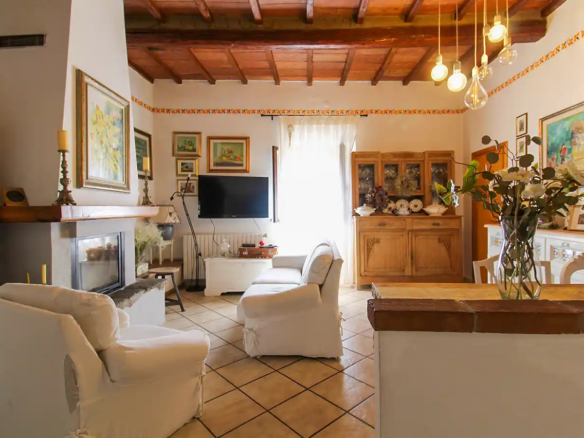 ai-52-independent-apartment-for-sale-in-the-historical-centre-of-castellina-marittima (62)