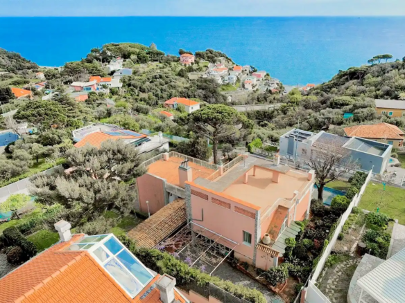 AZ 3 Exclusive Panoramic Villa with Pool in Celle Ligure, Savona, Liguria