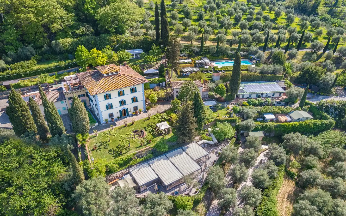 Charmante villa historique et domaine agricole dans les collines de Pistoia