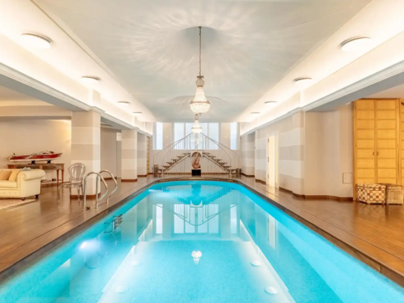 IB 772 Luxury flat with swimming pool in Milan