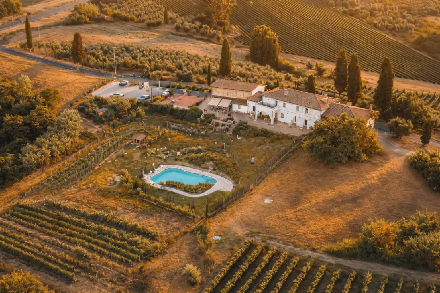 Charmante ferme rénovée avec bio-piscine entre Lucques et Florence