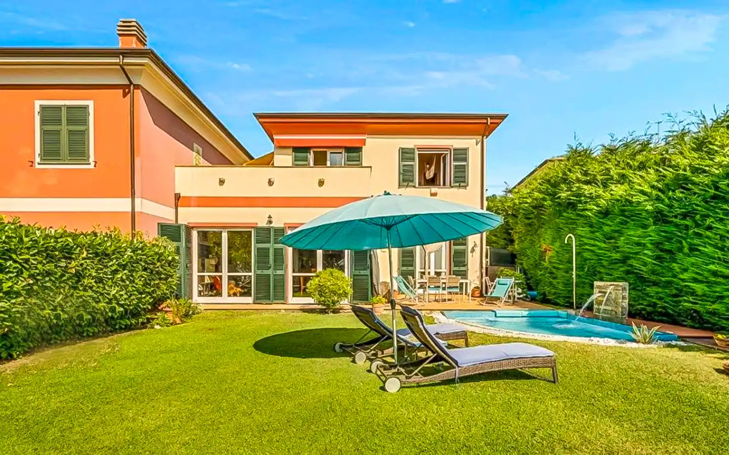 Villino Di Lusso Con Mini Piscina E Vista Mare, La Spezia