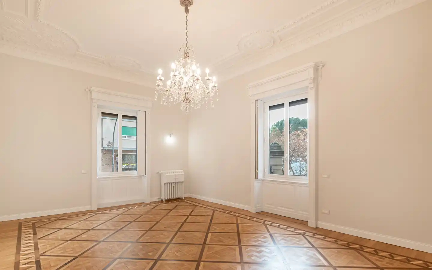 Elegant nyrenoverad lägenhet i Genua Castelletto
