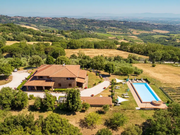 IB 776 Agriturismo con piscina e terreno Montepulciano (5)