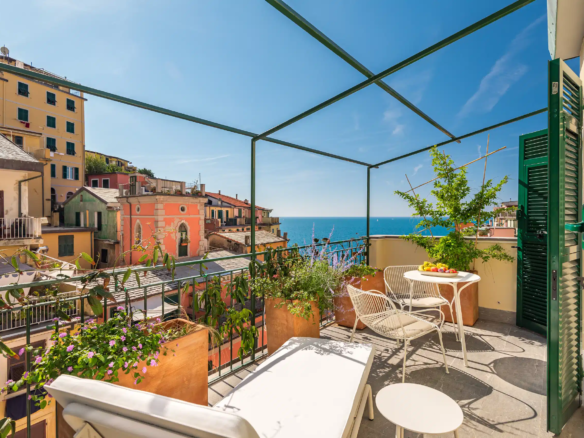 IB 786 Apartment with terrace in Riomaggiore Cinque Terre