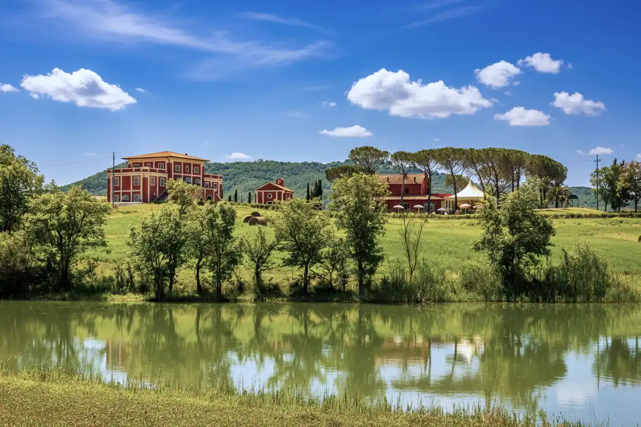IB 792 Tenuta con piscine a Capalbio (1)