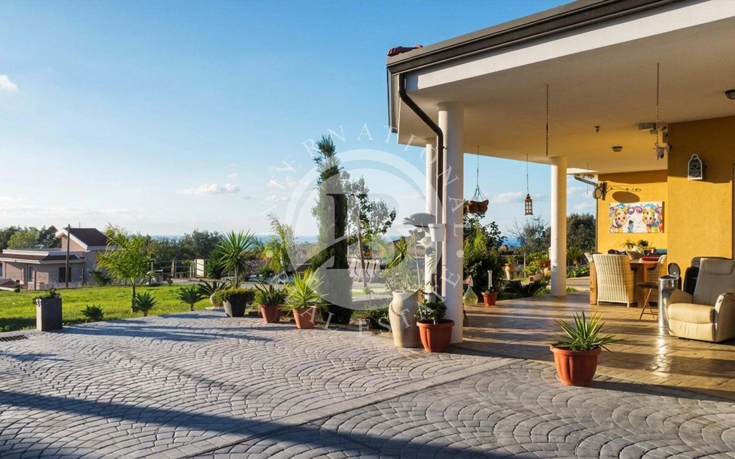 Villa individuelle neuve avec piscine à vendre à quelques km de Tropea