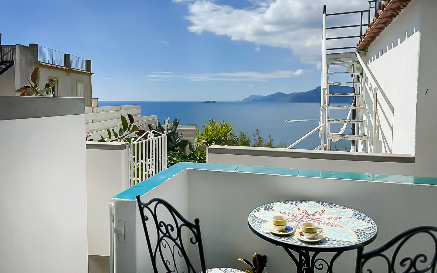 Dimora Di Prestigio Con Vista Su Capri E Faraglioni Nel Cuore Della Costiera Amalfitana, Praiano