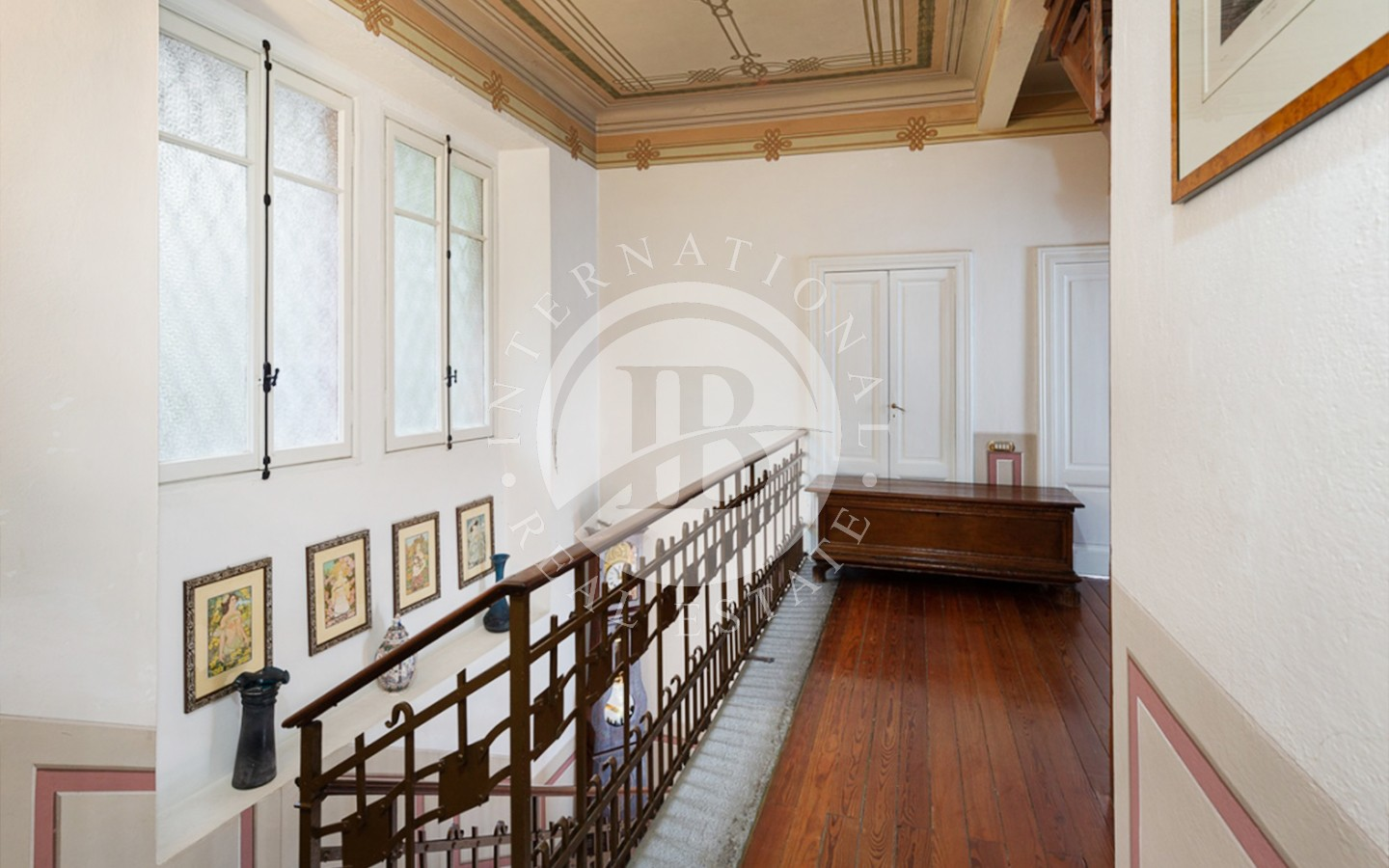 Raffineret art nouveau-villa med storslået udsigt over Lago Maggiore