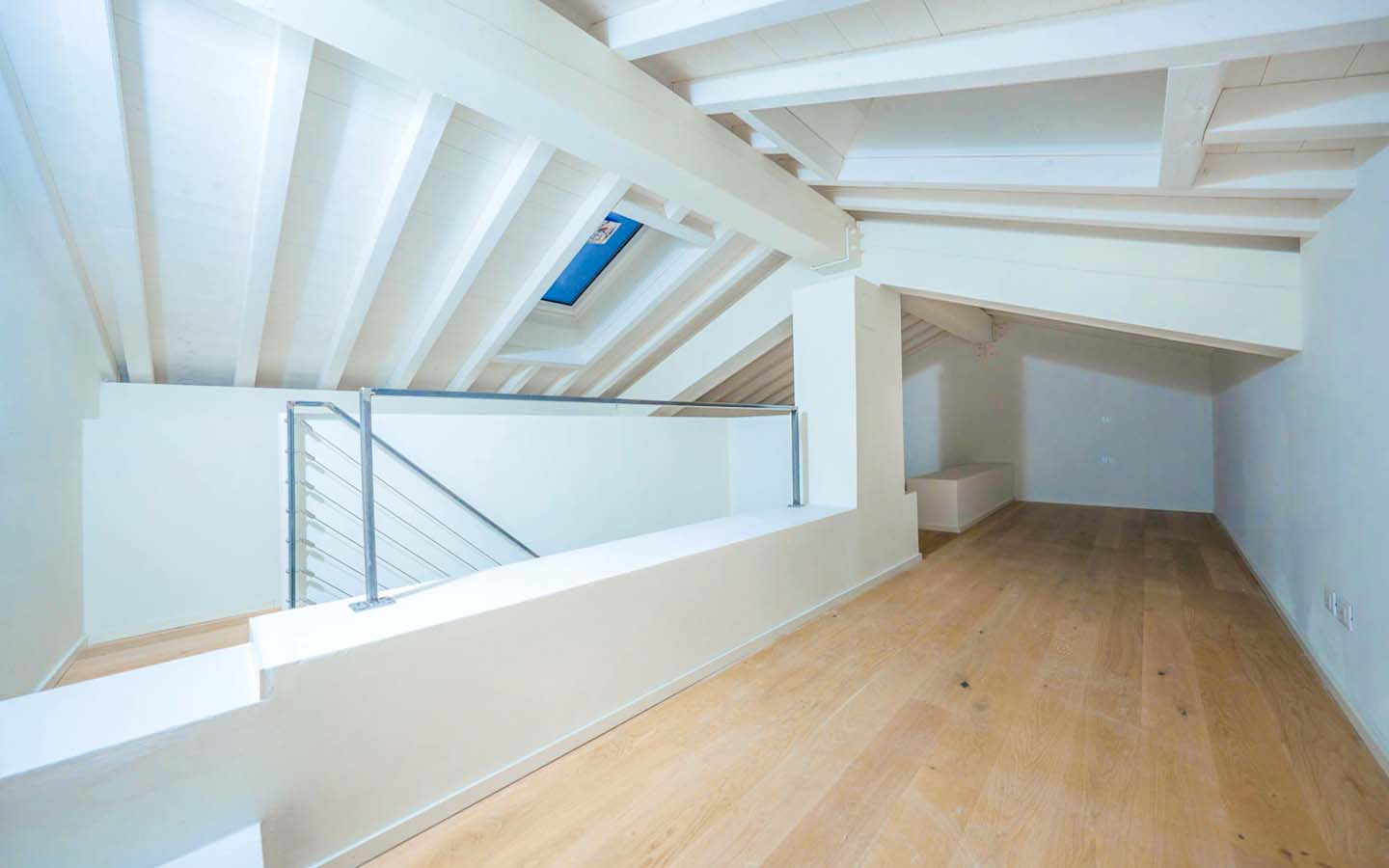 Exclusief Appartement In Historisch Paleis, Ghiaiaplein, Parma