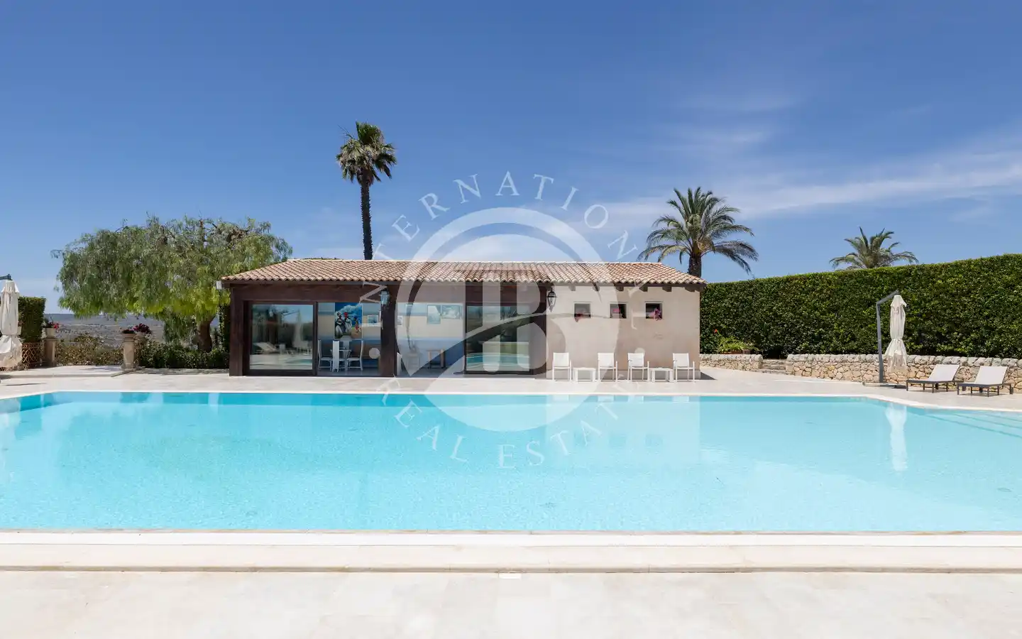 Historic Noble Residence with Park, Pool and Panoramic Views in Prestigious Baroque Noto